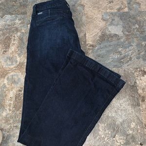 Woman’s Cinch High Rise Trousers